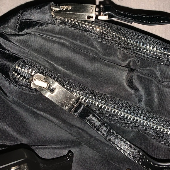 ALYX BUCKLE SHOULDER BAG - Picture 3 of 7